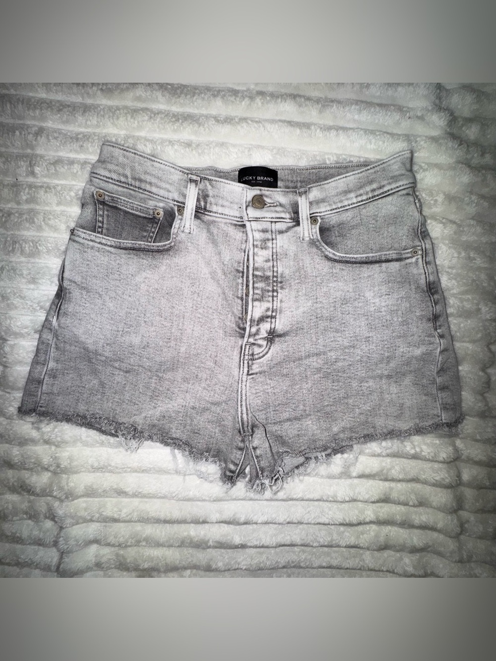 Lucky Brand Women's Light Gray Frayed Denim Shorts